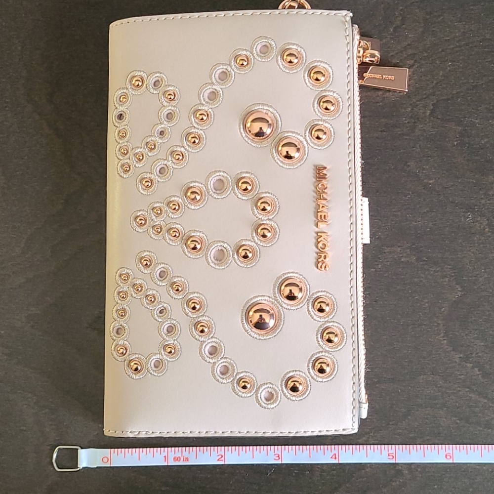 *****SOLD******Gorgeous Michael Kors wristlet wallet - Picture 17 of 17